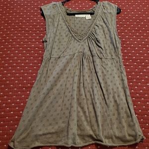 DKNY Women's size Large top